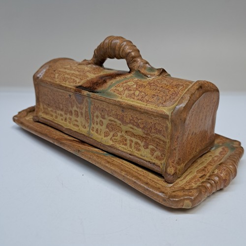 Click to view detail for #251298 Butter Dish with Lid $24